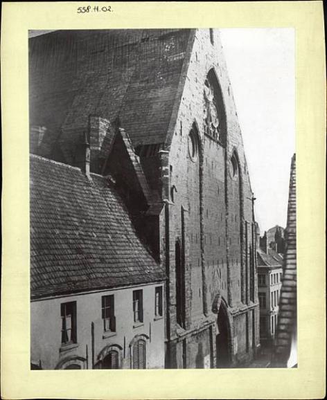 De predikherenkerk van Het Pand in Onderbergen werd in 1860 afgebroken (Collectie Universiteitsbibliotheek, © UGent - foto Charles D&#039;Hoy).