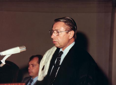 Julien Hoste, rector 1977-1981 (Collectie Universiteitsarchief Gent, © R. Masson
