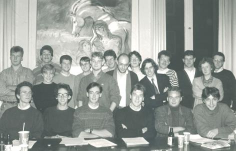 Gentse Studentenraad 1991-1992 met vertegenwoordigers van alle konventen (Collectie Universiteitsarchief Gent).