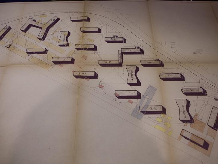 Het inplantingsplan van architect G. De Smet voor De Sterre