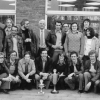 Maurice Verzele (midden, rechtopstaand), chemicus, hopspecialist en bezieler van de universitaire voetbalploeg Organolab, viert medio jaren '80 de eenmalige titel van de voetbalcompetitie van de RUG (foto uit privé-archief Denis De Keukeleire).