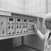 Research in het Labo voor Medische Biochemie en voor Klinische Analyse, ca 1980. Archief Universitei