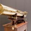 Een oude sterrenkijker in het Museum voor de Geschiedenis van de Wetenschappen (Collectie UGentMemorie, © UGent - foto Pieter Morlion).