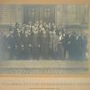 Groepsfoto van het Vlaamsch Natuur- en Geneeskundig Congres in Antwerpen op 24 september 1899 (Collectie Universiteitsarchief Gent).