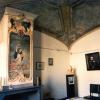 Het Pand na de restauratie: cel in dwarsvleugel met beschilderde schouw en plafond, nu behorend tot het Museum voor de Geschiedenis van de Geneeskunde (Collectie Universiteitsarchief Gent, © UGent - foto Hilde Christiaens).