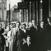 Studiereis van ingenieursstudenten in de jaren 1960. Op de eerste rij links Dirk Frimout (Collectie Universiteitsarchief Gent).