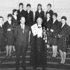 Professor Karel De Clerck en rector Jan-Jacques Bouckaert met hostesses (Collectie Universiteitsarchief Gent -  foto R. Masson).