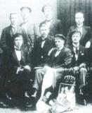 Albert Vlamynck (midden) en Alice Lefèvre (uiterst rechts), Göttingen 1920 