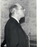 Professor musicologie Jan Broeckx (1920-2006) leidt het IPEM van 1966 tot aan zi